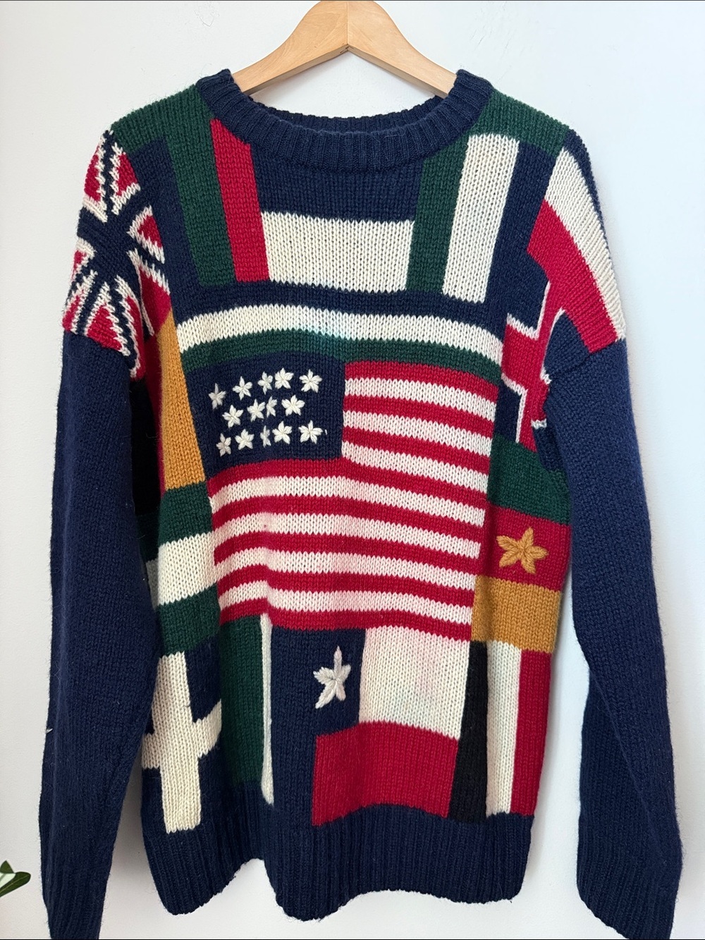 Vintage American Eagle Outfitters Navy Multicolor Flag Patchwork Crewneck Sweate
